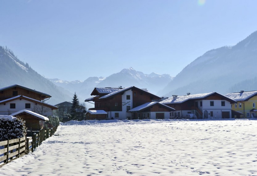 Haus Amadeo im Winter, nahe der Skipisten