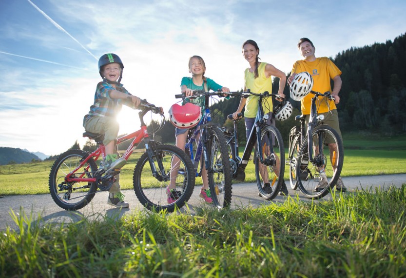 Radfahren im Familienurlaub © Flachau Tourismus